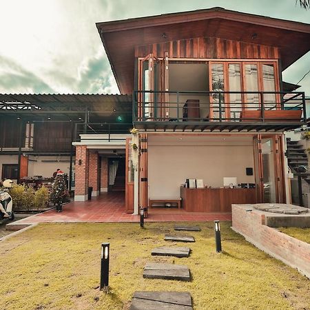 Sylvis Hostel Chiangmai Чіангмай Екстер'єр фото